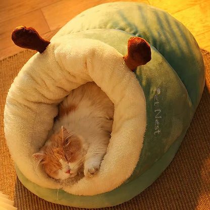 Winter Warm Cat Nest – Soft & Cozy Sleeping Bed for Cats and Puppies