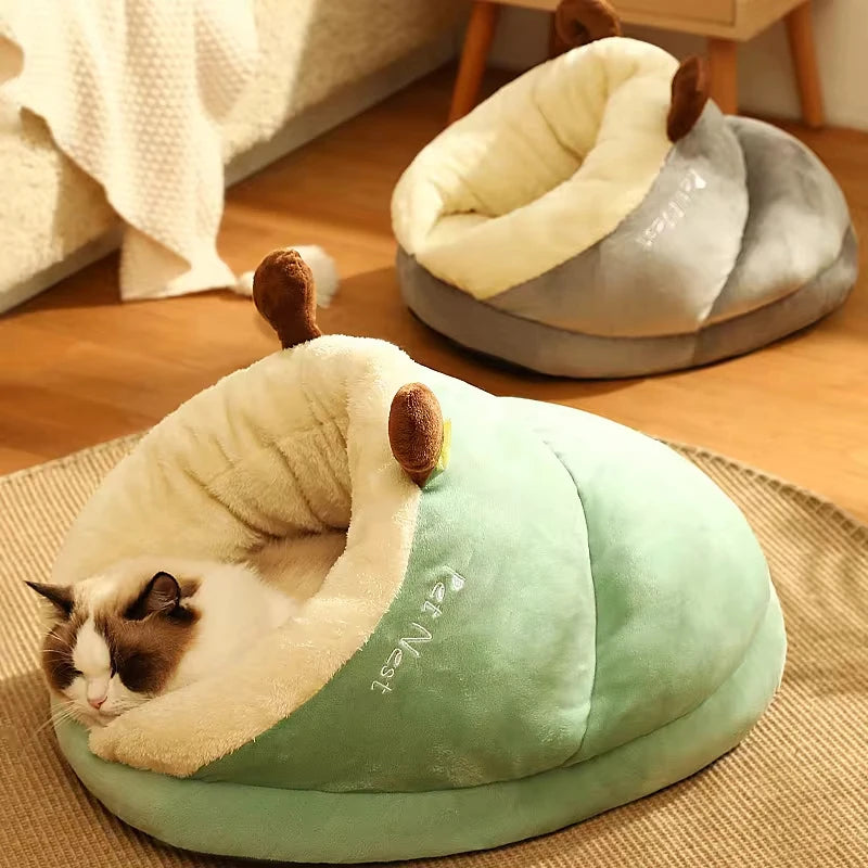 Winter Warm Cat Nest – Soft & Cozy Sleeping Bed for Cats and Puppies